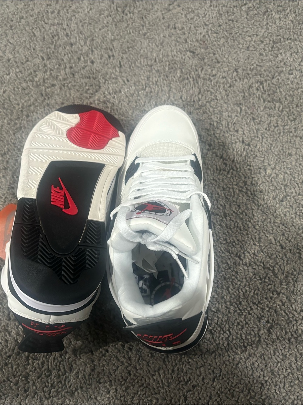 Jordan Men's White and Black Retro Basketball Sneakers - Picture 3 of 5